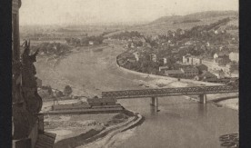 Widok z dzwonnicy Zygmuntowskiej na Wawelu na most kolejowy dawnej linii obwodowej (istniejącej w latach 1887-1911 w miejscu dzisiejszej Alei Trzech Wieszczów)